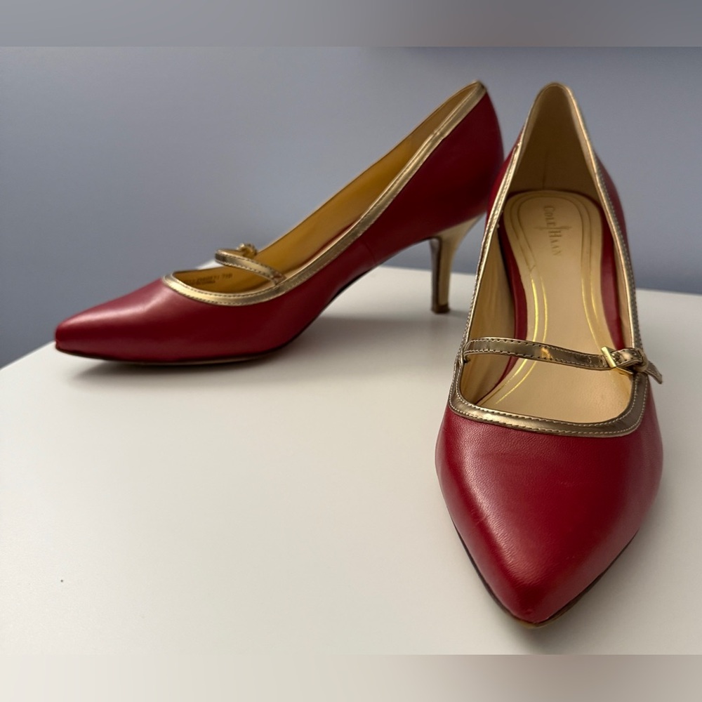 Cole Haan 🎄XMAS Chelsea Point Toe PT MJ Lo Pump Heels Shoe 7.5 Red/Gold Holiday